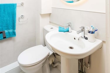 1 bed flat, Crown Station Place, Georgian Quarter, Liverpool, L73LA - Image 7